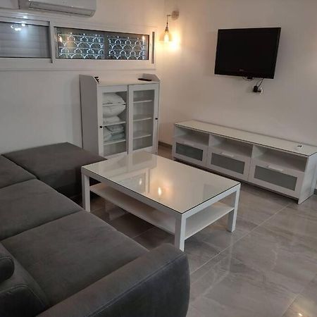 יחידת אירוח חדשה ומקסימה בכרמיאל Apartment Bagian luar foto